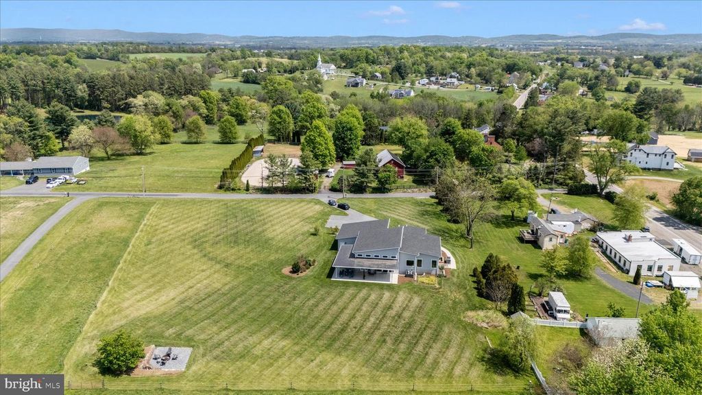 Image 59 of property listing at 4110 WESTON DR, Knoxville, MD 21758