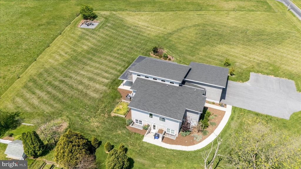 Image 60 of property listing at 4110 WESTON DR, Knoxville, MD 21758