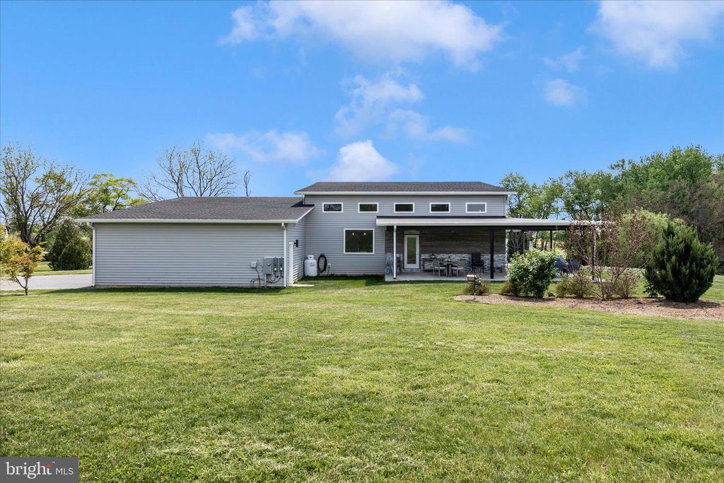 Image 65 of property listing at 4110 WESTON DR, Knoxville, MD 21758