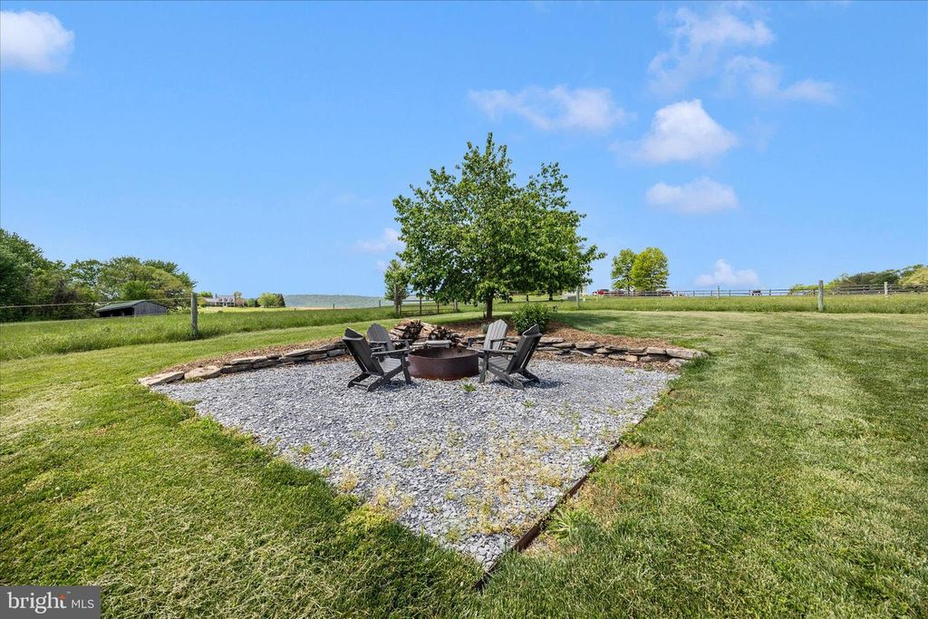 Image 70 of property listing at 4110 WESTON DR, Knoxville, MD 21758