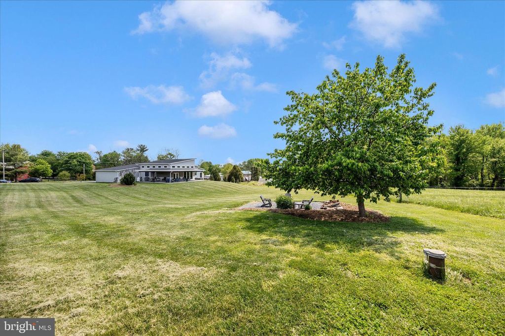 Image 71 of property listing at 4110 WESTON DR, Knoxville, MD 21758