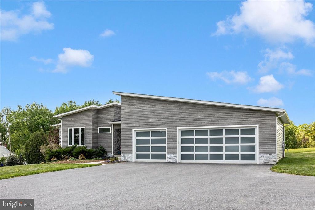 Image 74 of property listing at 4110 WESTON DR, Knoxville, MD 21758