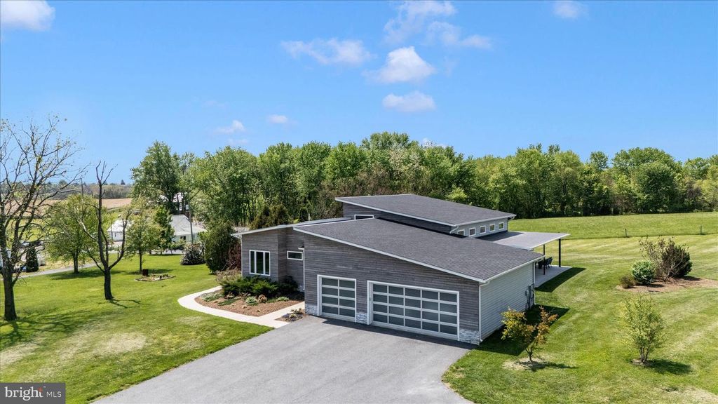 Image 76 of property listing at 4110 WESTON DR, Knoxville, MD 21758