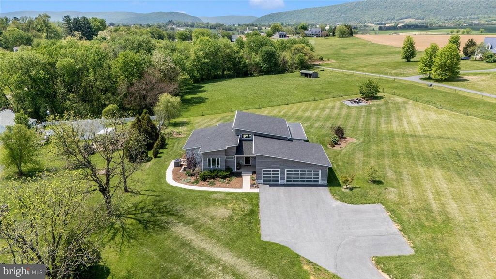 Image 78 of property listing at 4110 WESTON DR, Knoxville, MD 21758