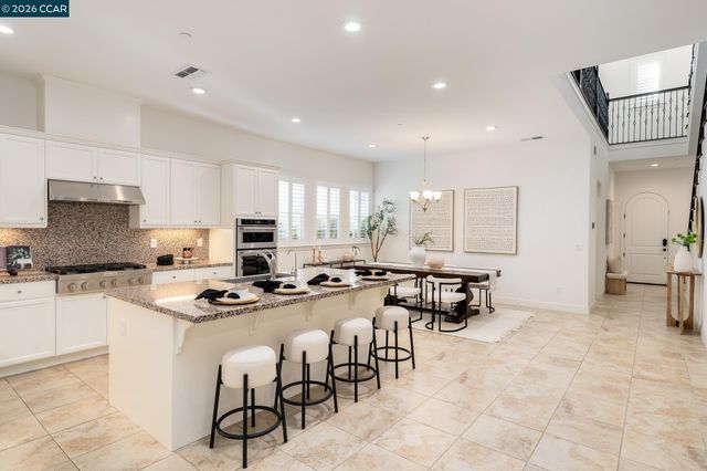 748 Roseum Ct, San Ramon, CA 94582