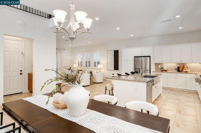 748 Roseum Ct, San Ramon, CA 94582