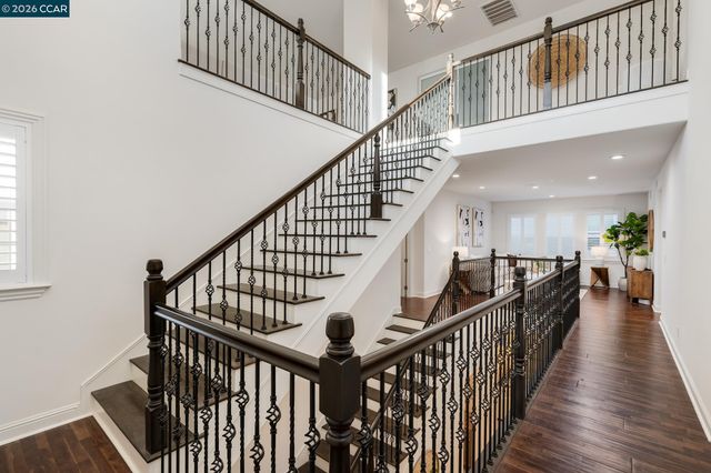 748 Roseum Ct, San Ramon, CA 94582