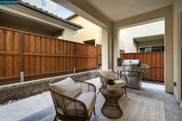 748 Roseum Ct, San Ramon, CA 94582