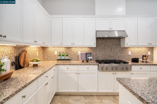 748 Roseum Ct, San Ramon, CA 94582