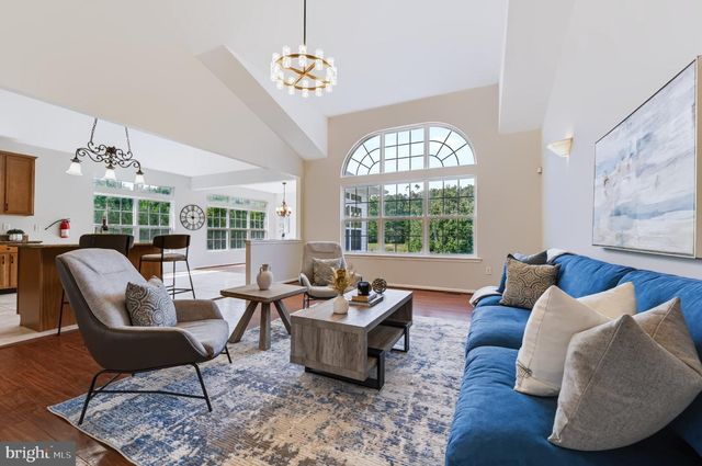 1437 CRANLEIGH LN, Williamstown, NJ 08094