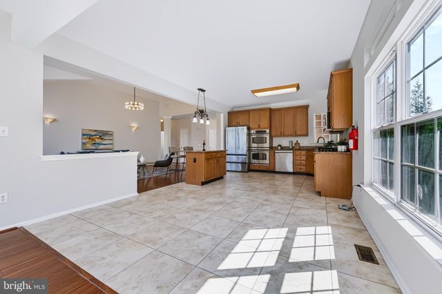 1437 CRANLEIGH LN, Williamstown, NJ 08094