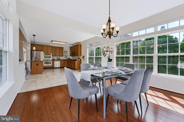 1437 CRANLEIGH LN, Williamstown, NJ 08094