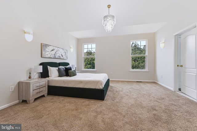 1437 CRANLEIGH LN, Williamstown, NJ 08094