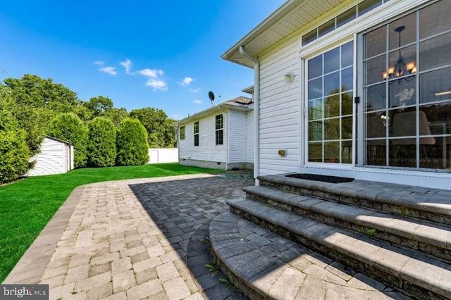 1437 CRANLEIGH LN, Williamstown, NJ 08094