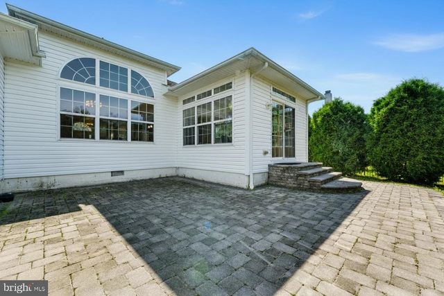 1437 CRANLEIGH LN, Williamstown, NJ 08094