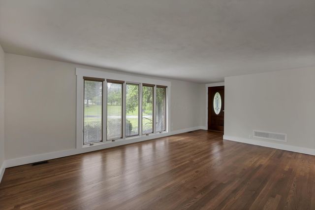 225 Edwards Road, Johnstown, OH 43031