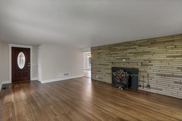 225 Edwards Road, Johnstown, OH 43031