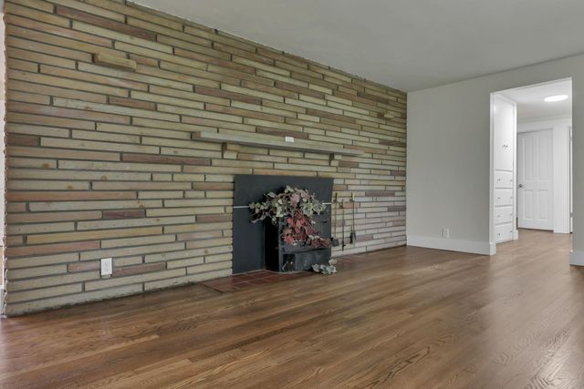 225 Edwards Road, Johnstown, OH 43031