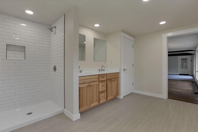 225 Edwards Road, Johnstown, OH 43031