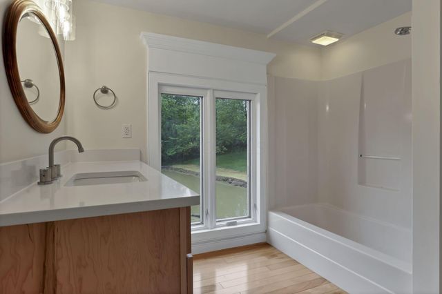 225 Edwards Road, Johnstown, OH 43031