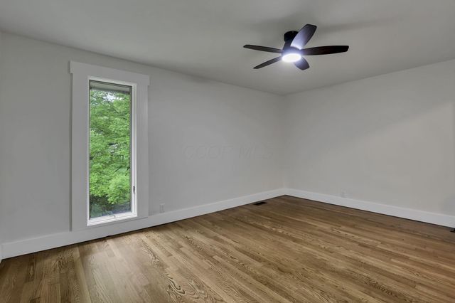225 Edwards Road, Johnstown, OH 43031