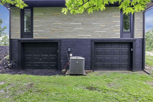 225 Edwards Road, Johnstown, OH 43031