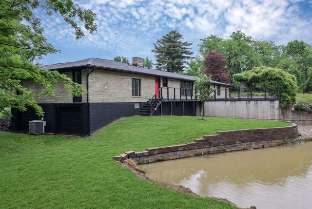 225 Edwards Road, Johnstown, OH 43031