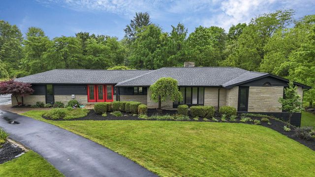 225 Edwards Road, Johnstown, OH 43031