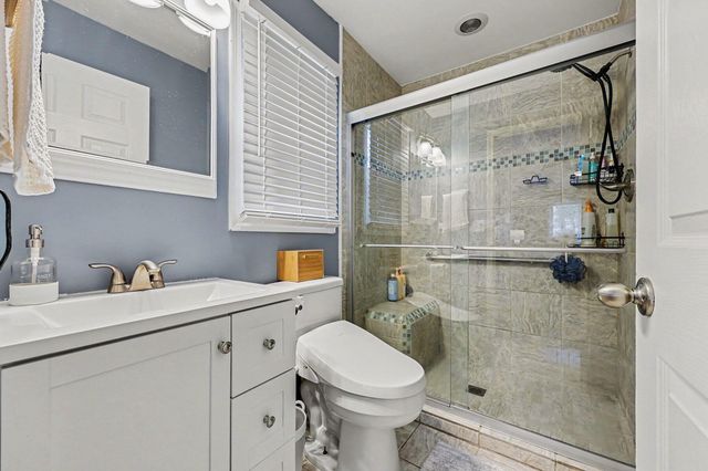 2182 Anita Avenue Avenue, Grosse Pointe Woods, MI 48236