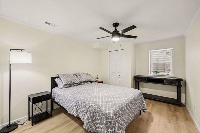 2182 Anita Avenue Avenue, Grosse Pointe Woods, MI 48236