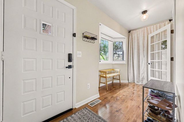 2182 Anita Avenue Avenue, Grosse Pointe Woods, MI 48236