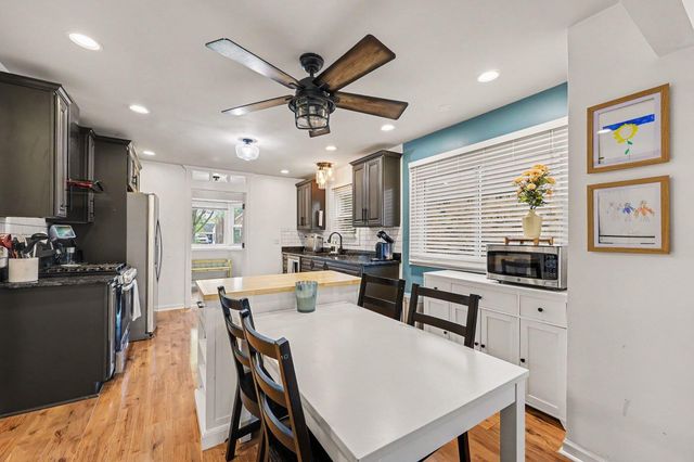 2182 Anita Avenue Avenue, Grosse Pointe Woods, MI 48236