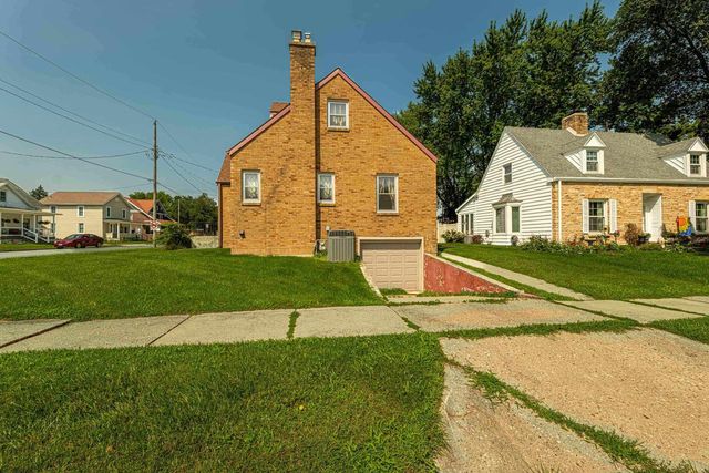 2123 13th Street, Monroe, WI 53566