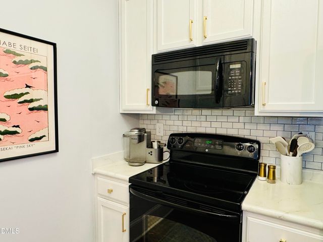 732 Portstewart Drive 732, Cary, NC 27519