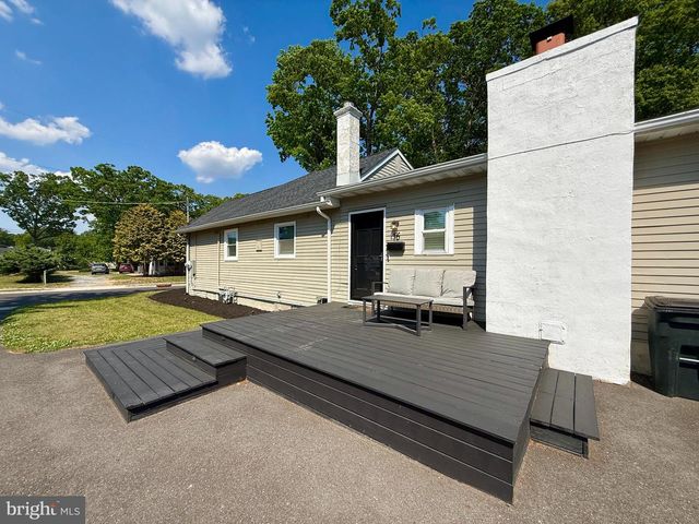 16 E 9TH AVE, Pine Hill, NJ 08021
