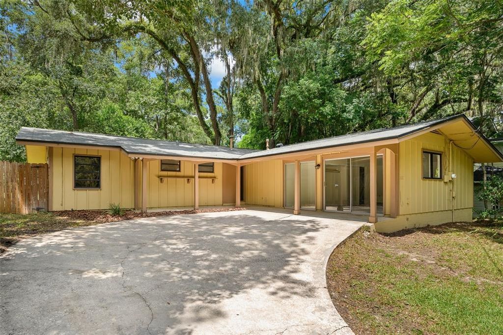 102 NW 27TH TERRACE, Gainesville, FL 32607