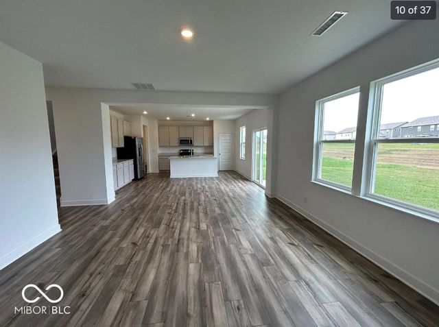 2274 S Stonehill Way, New Palestine, IN 46163