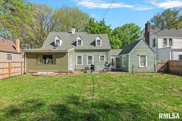822 W EDWARDS Street, Springfield, IL 62704