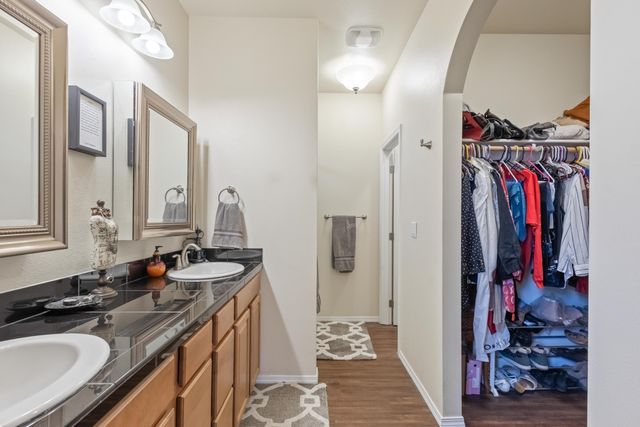 1360 SW 27th Street, Redmond, OR 97756