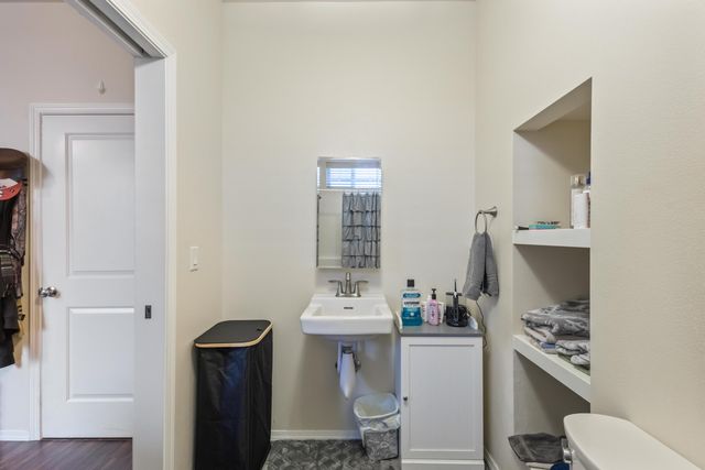 1360 SW 27th Street, Redmond, OR 97756