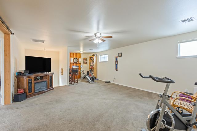 1360 SW 27th Street, Redmond, OR 97756