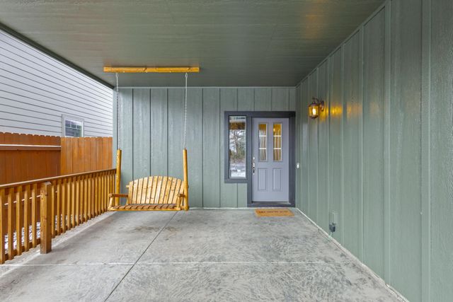 1360 SW 27th Street, Redmond, OR 97756