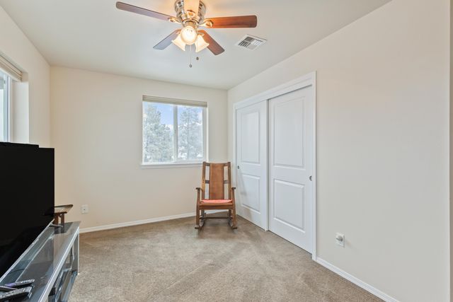 1360 SW 27th Street, Redmond, OR 97756