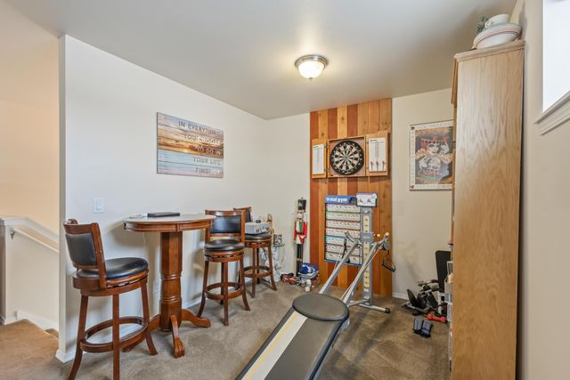 1360 SW 27th Street, Redmond, OR 97756