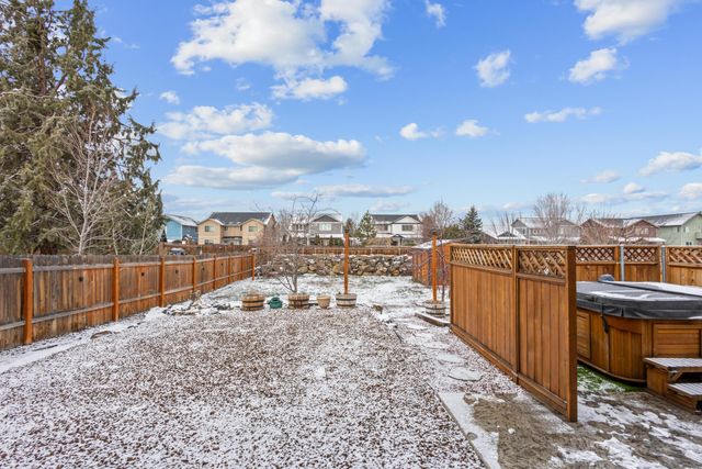 1360 SW 27th Street, Redmond, OR 97756