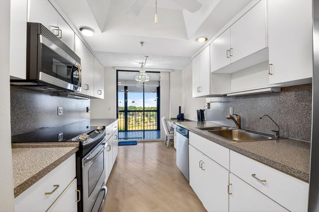 5279 Fountains Drive S 604, Lake Worth, FL 33467