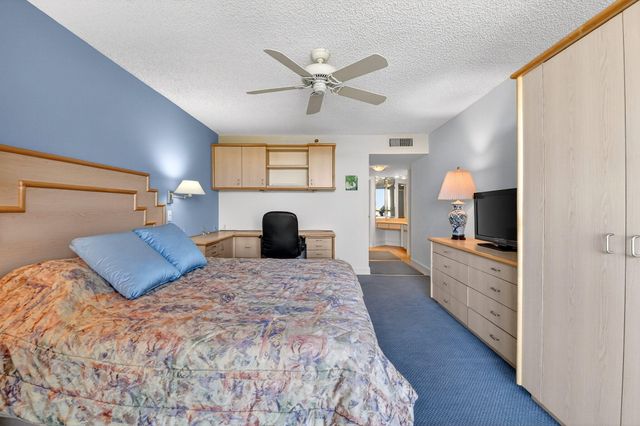 5279 Fountains Drive S 604, Lake Worth, FL 33467