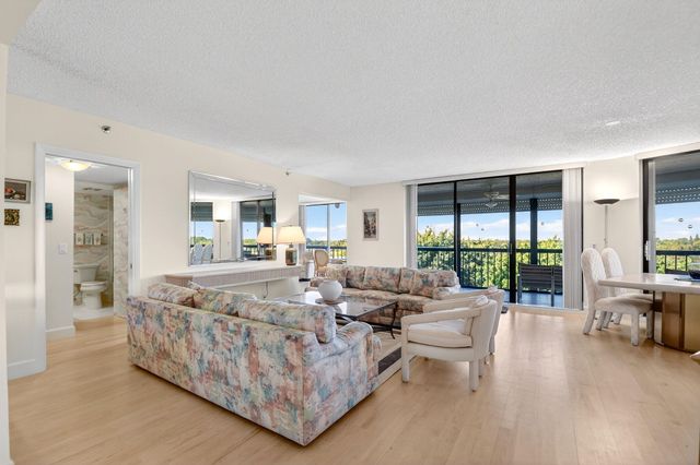 5279 Fountains Drive S 604, Lake Worth, FL 33467