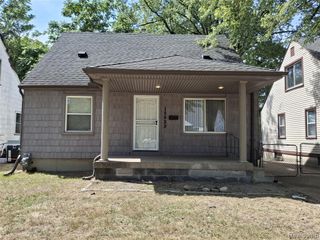 15829 Beaverland Street, Detroit, MI 48223