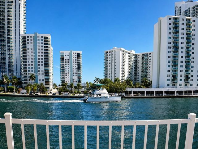 1000 Parkview Drive 505, Hallandale Beach, FL 33009